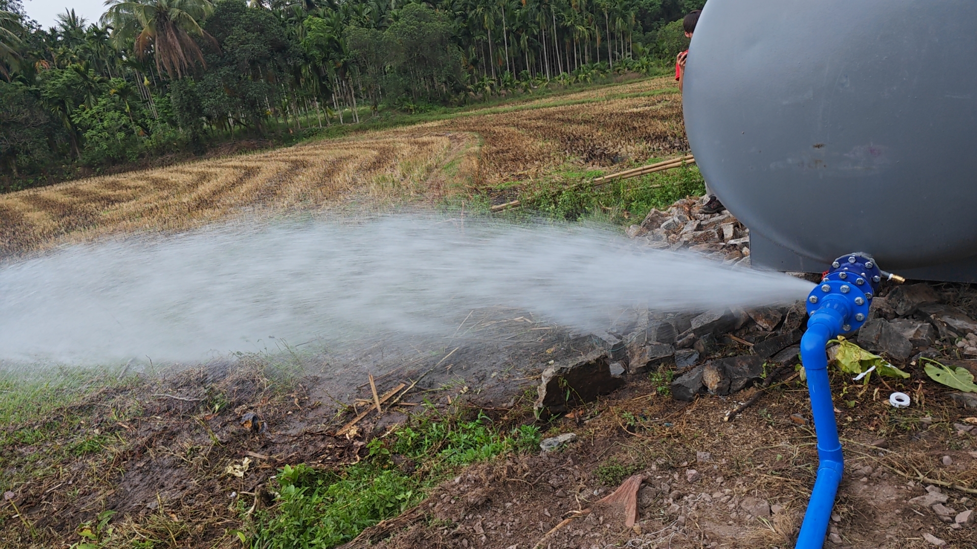 2024.5.8龍湖坡村村10噸無塔 (2).jpg
