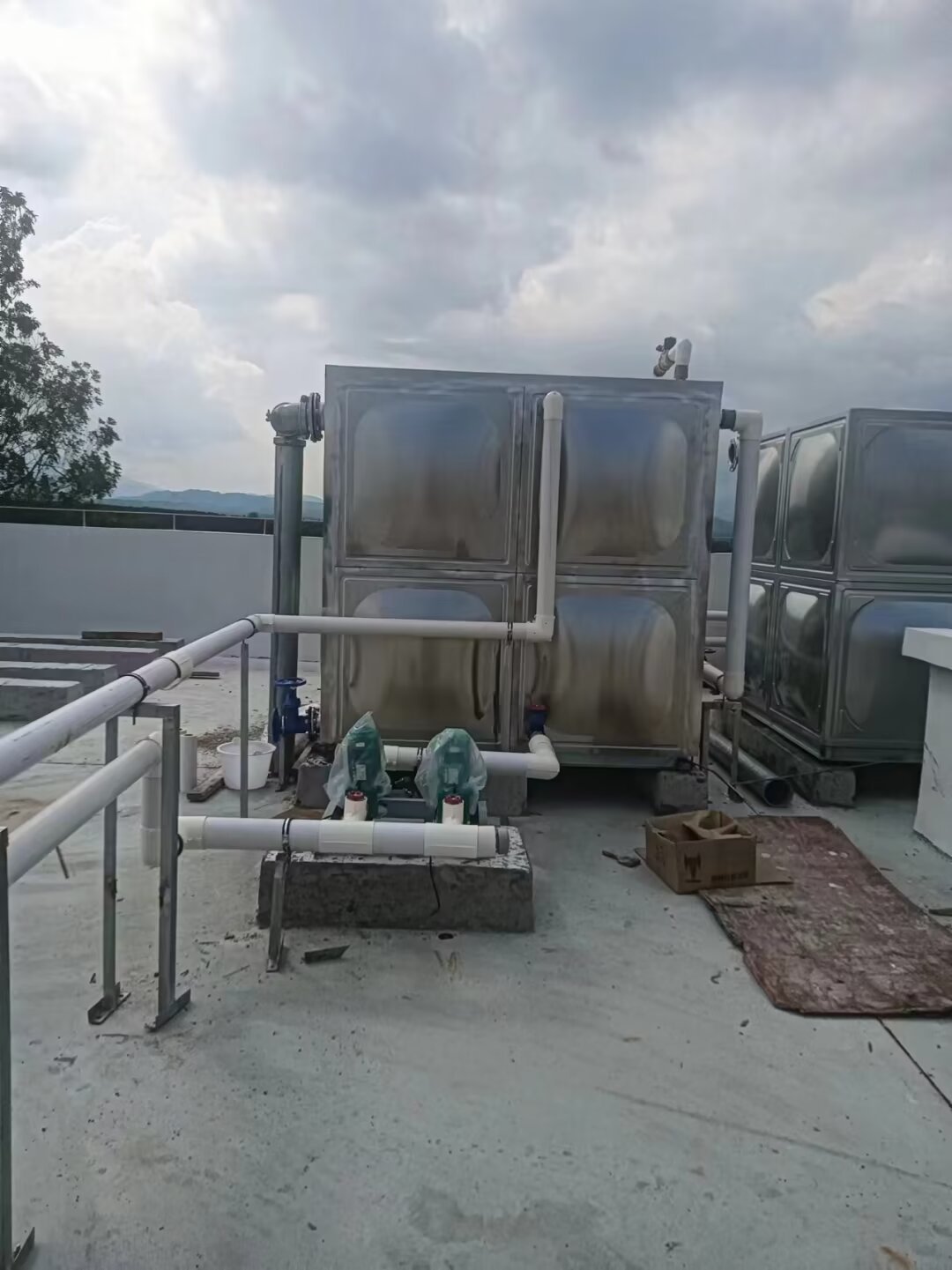 2024.5.11樂東人民醫院太陽能及空氣能熱水設備 (5).jpg