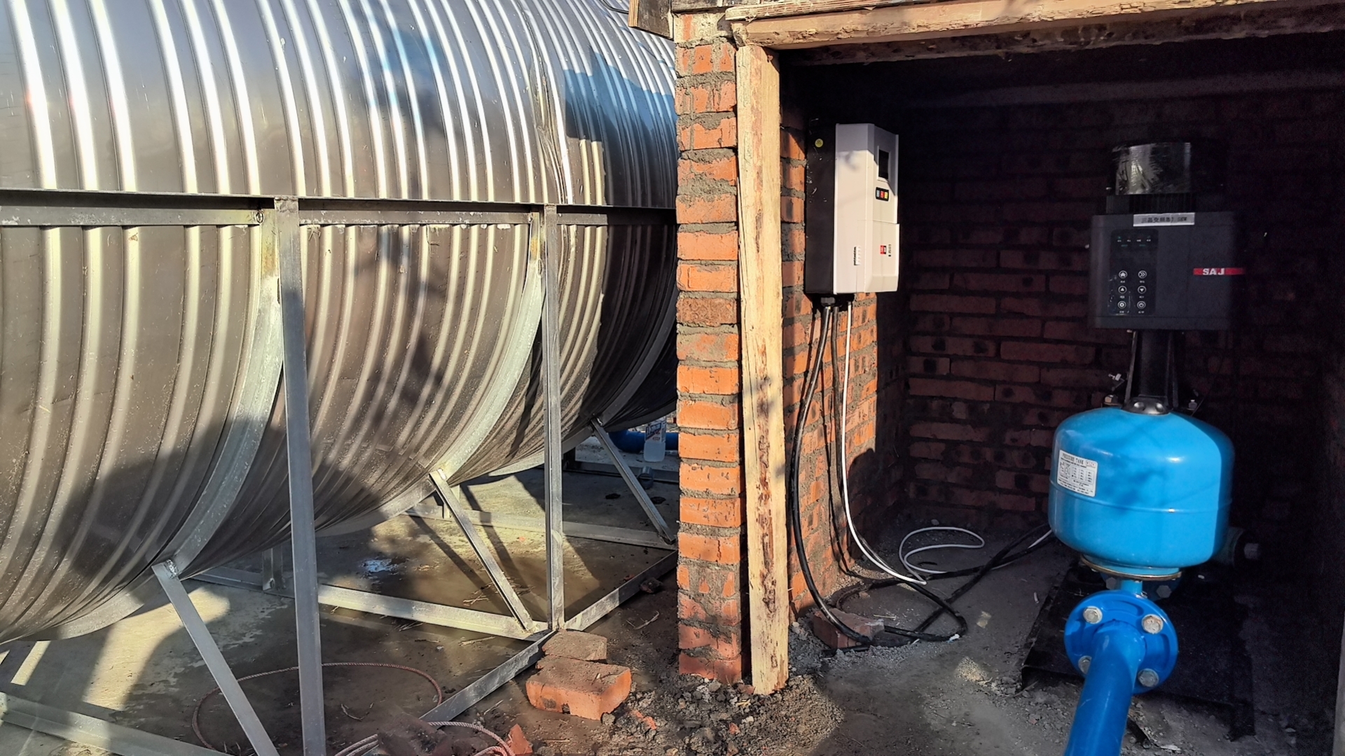 2024.9.29永發(fā)鎮(zhèn)排坡村7.5KW背負(fù)式變頻泵