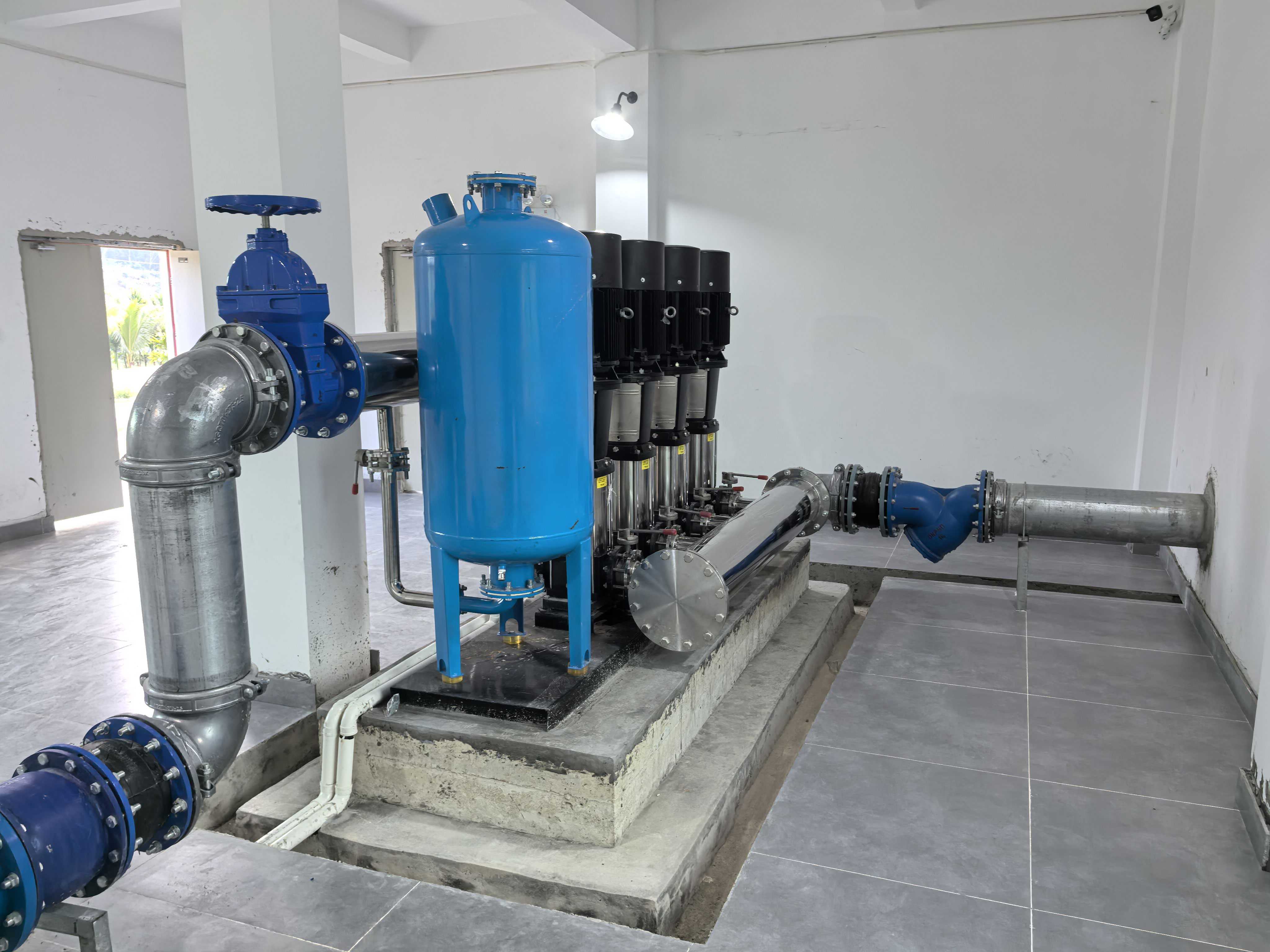 2024.12.19海南保亭六弓鄉(xiāng)兩個(gè)水廠供水設(shè)備安裝完成 (2).jpg